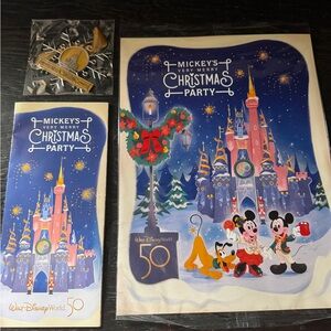 Disney Mickey's Very Merry Christmas Party Invitation Set - Blue and Red